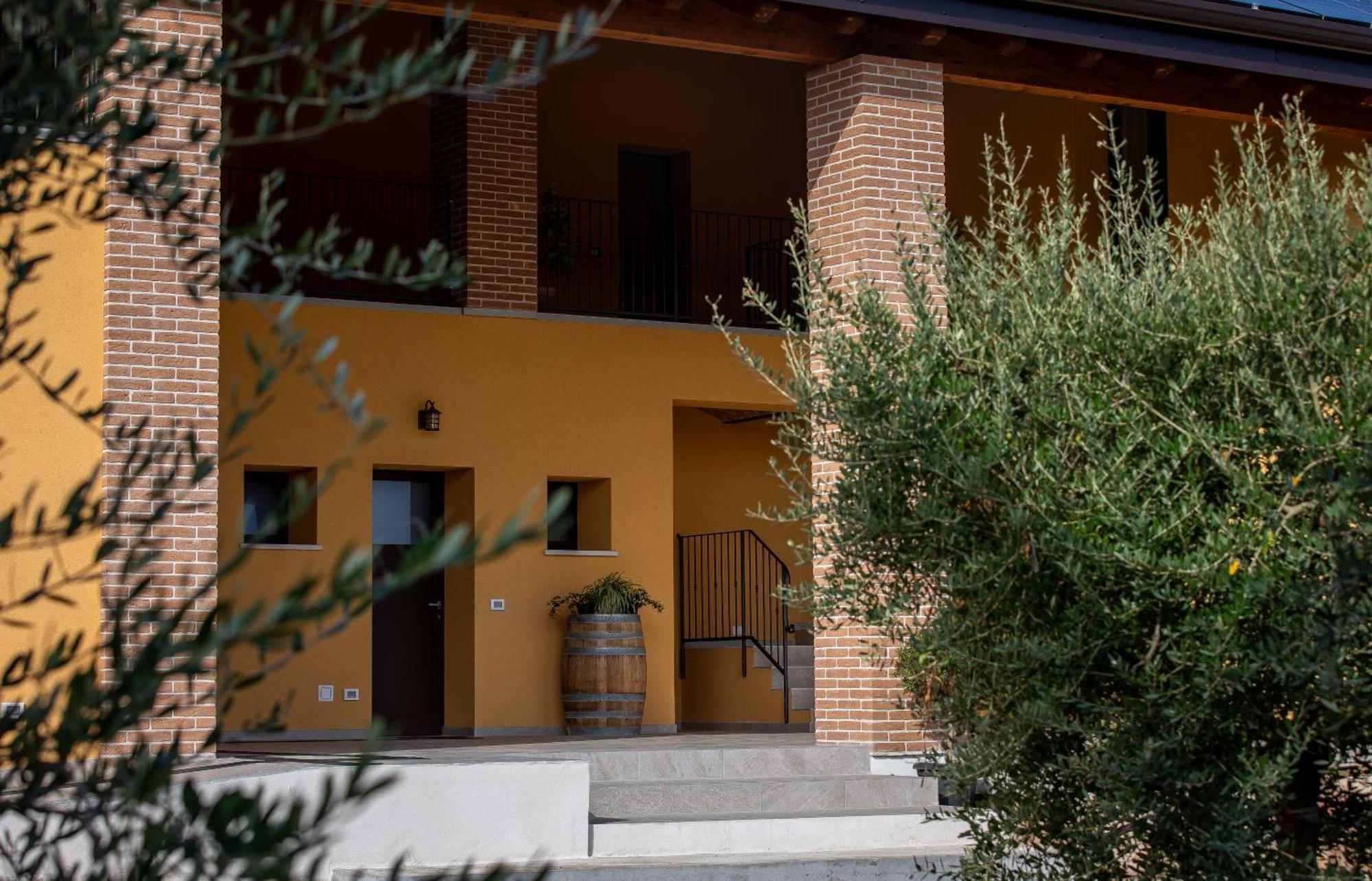 Agriturismo Corte Casa Erminia Colà Buitenkant foto